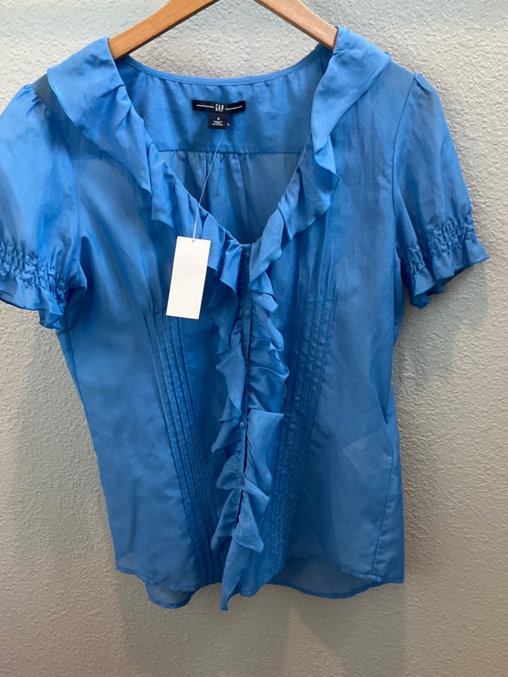 GAP silk blend ruffle blouse